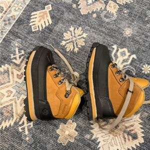 Timberland toddler Euro Hiker Shell Toe Boots—size 9C